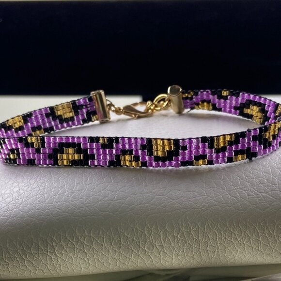 Purple Black and Gold Leppard Print  Cheeta Pattern Seed Bead  Bracelet - Picture 4 of 11